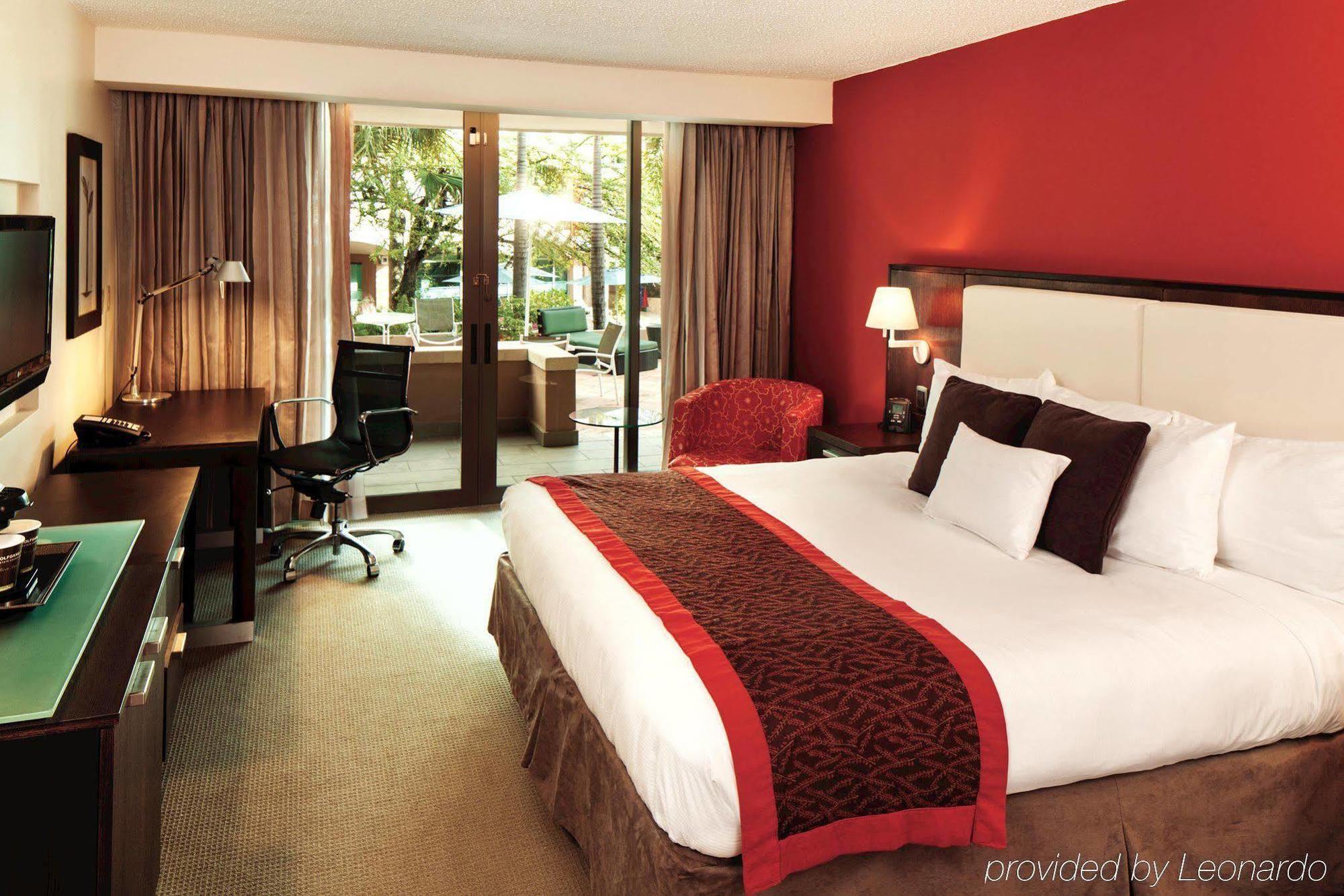 Doubletree By Hilton San Juan Hotel Room photo