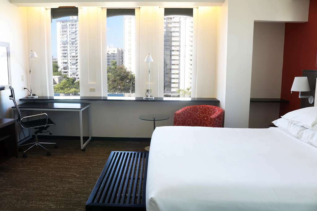 Doubletree By Hilton San Juan Hotel Room photo